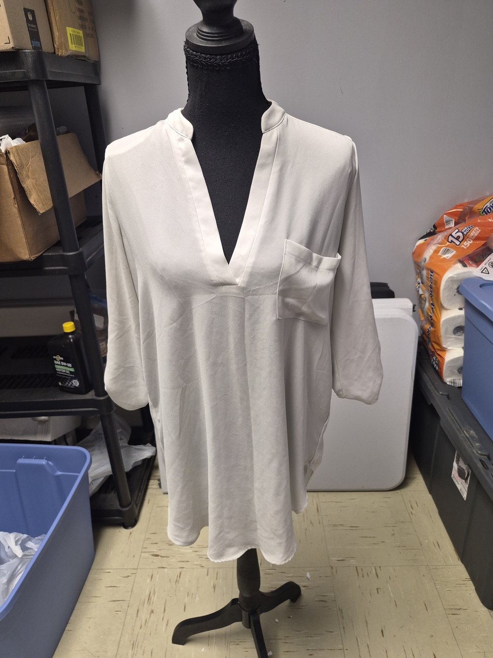 Women's White V-Neck Pocket Tunic Top